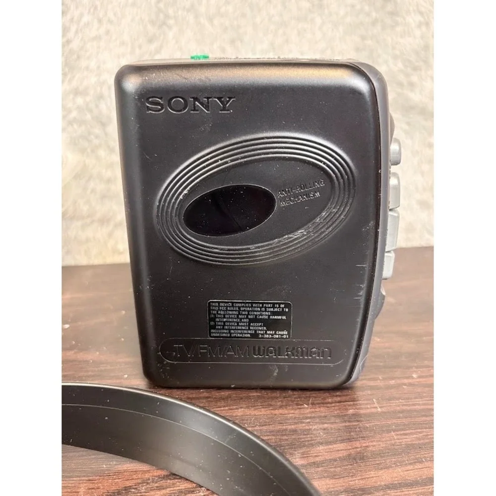Sony Walkman WM-FX277 Silver TV FM AM Digital Cassette Player New Open Box